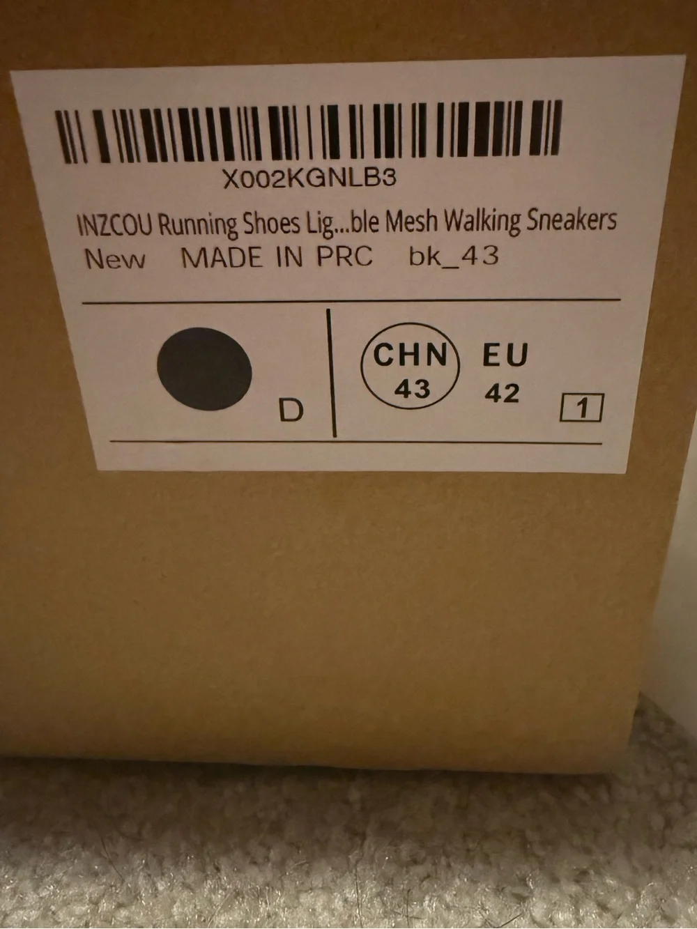 NWT Unisex INZCOU Tennis Gym Shoes (Size W10/M9)